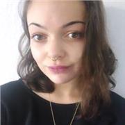 Actuellement étudiante en LLCE italien, j'ai obtenu mon bac L mention très bien et fait une première année de prépa littéraire. Je propose des cours particuliers de langue et de grammaire italiennes, de littérature et de grammaire françaises et de philoso